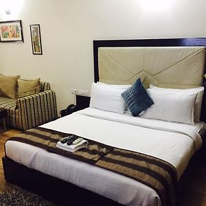 Amazone Residency